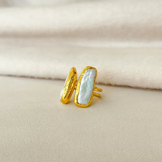 Double Column Ring by Hudson Day