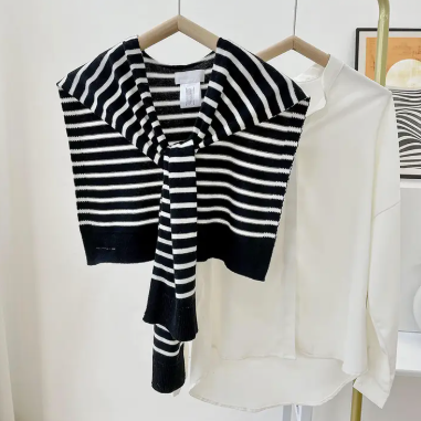 Knitted Knotted Shawl