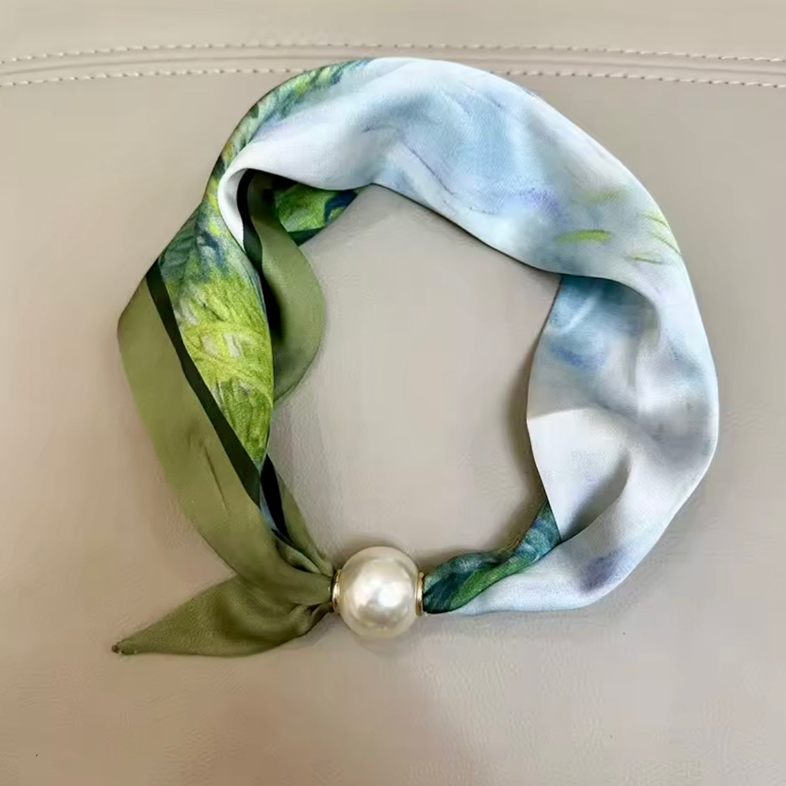 Magnetic Pearl Scarf