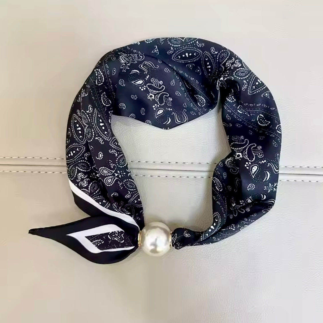 Magnetic Pearl Scarf