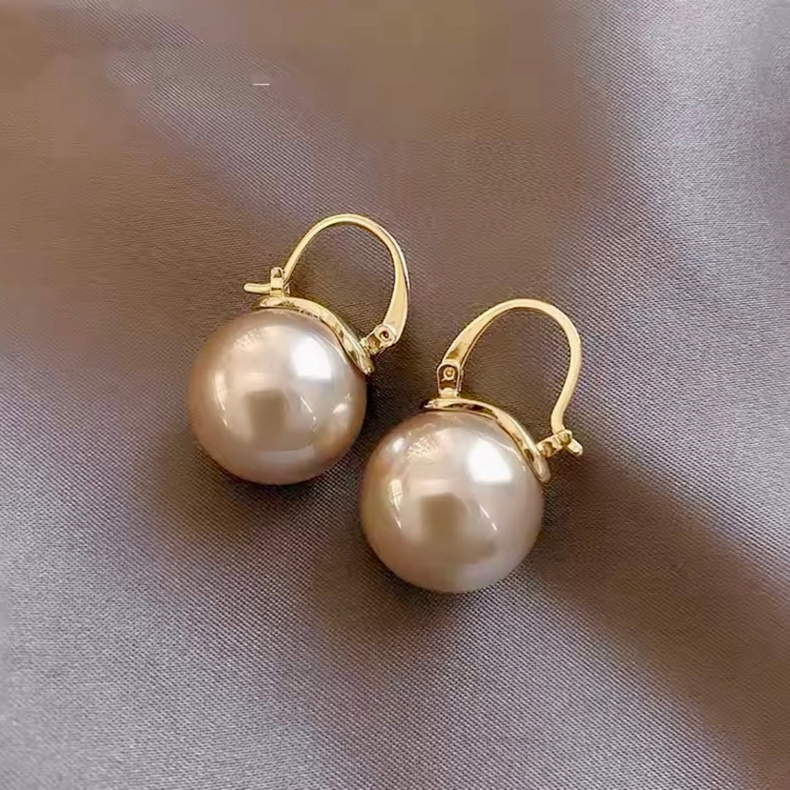 Hinged Pearl Earrings